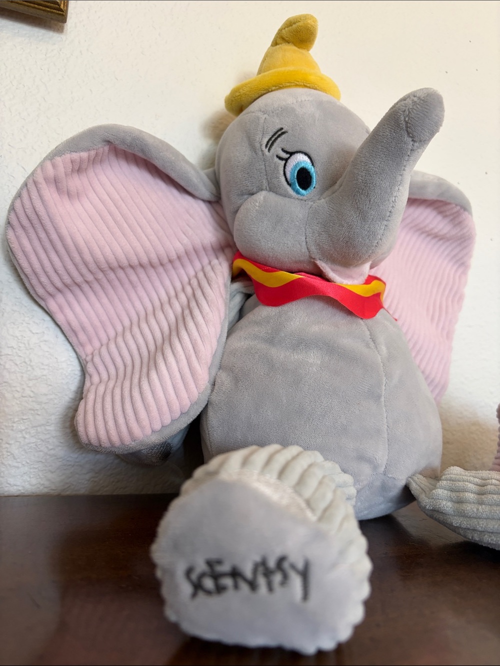 Scentsy Buddy & Mini Buddy Clip Dumbo Plush Pair Disney - Picture 2 of 9